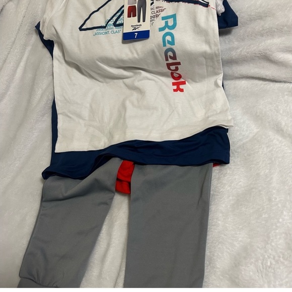 REEBOK BOYS 4 PIECES - Picture 2 of 3